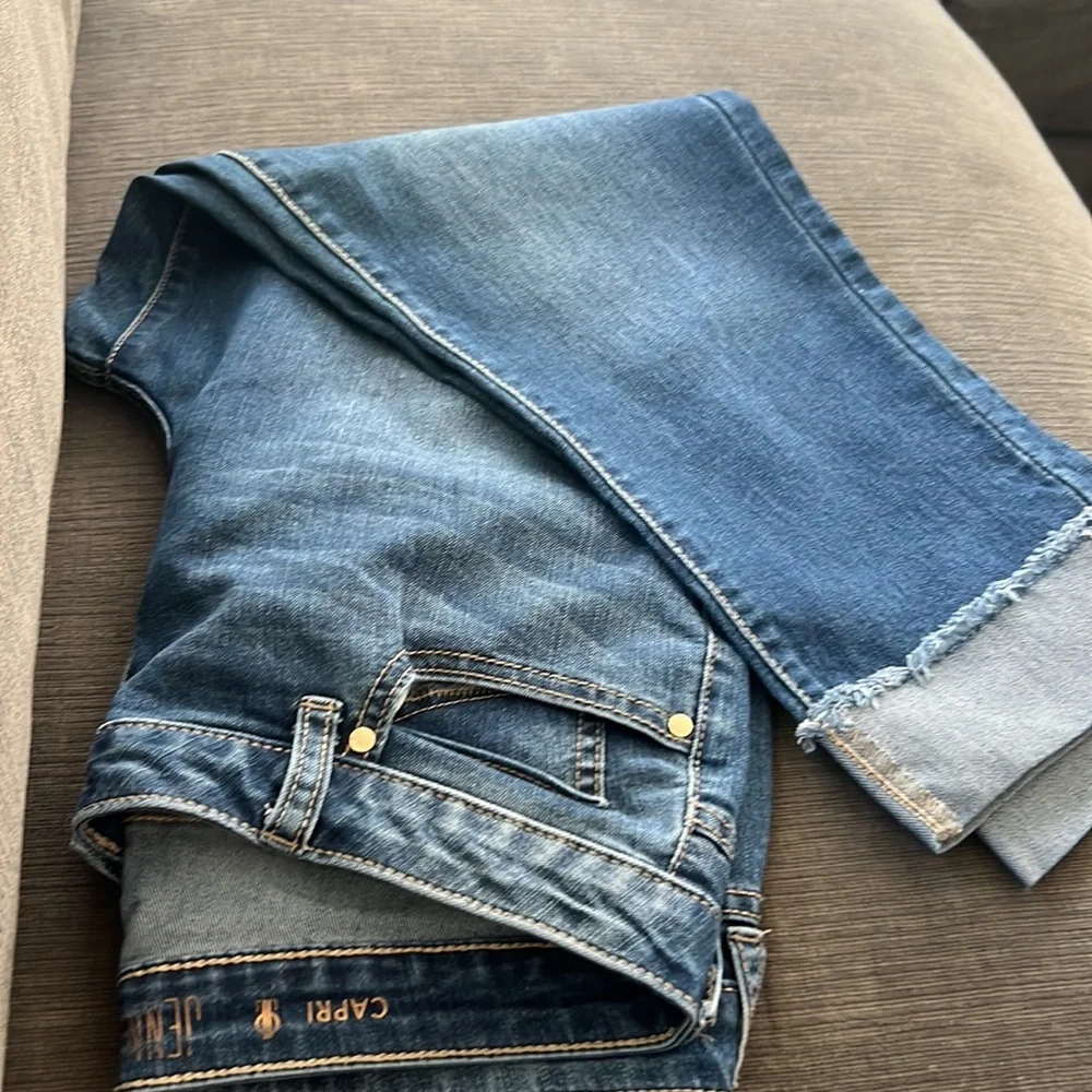 Jennifer Lopez jeans - Picture 5 of 5